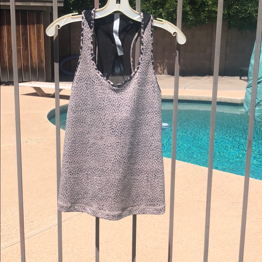 Lulu Lemon tank